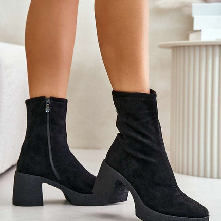 Heel boots model 201528