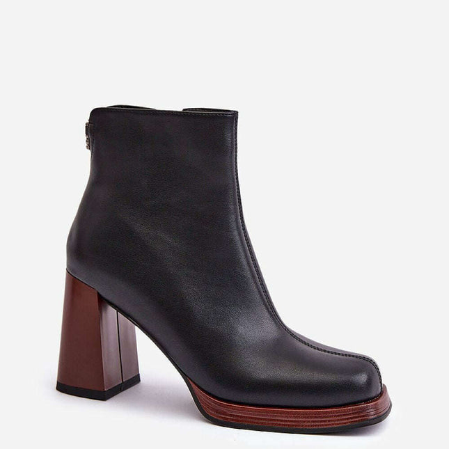 Heel boots model 201743
