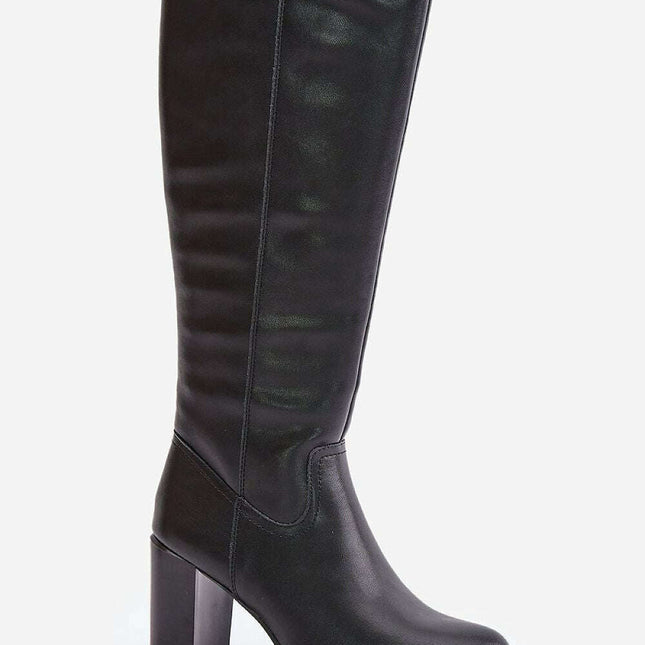 Heel boots model 202030