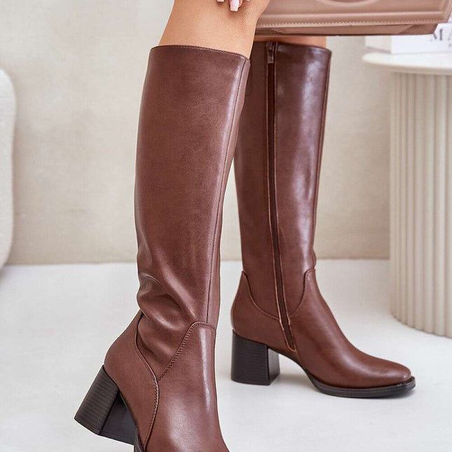Heel boots model 202031