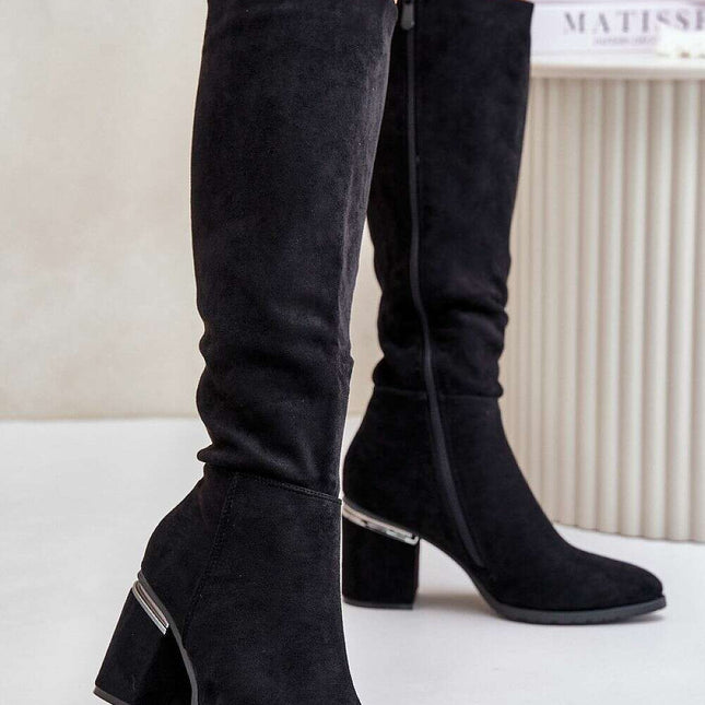 Heel boots model 202040