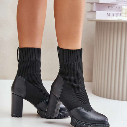 Heel boots model 202155
