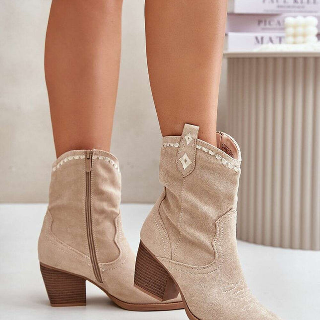 Heel boots model 202164