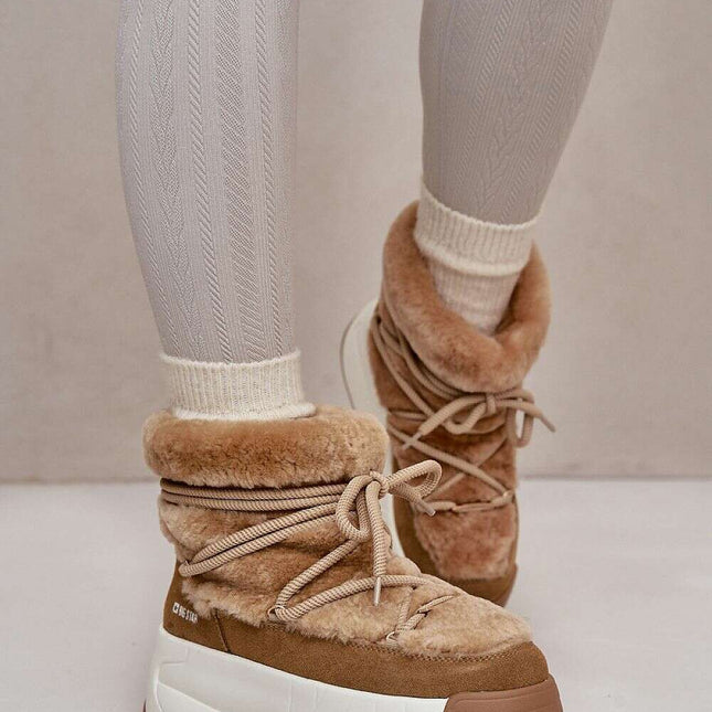 Snow boots model 202226