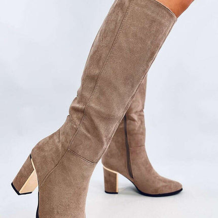 Heel boots model 202335