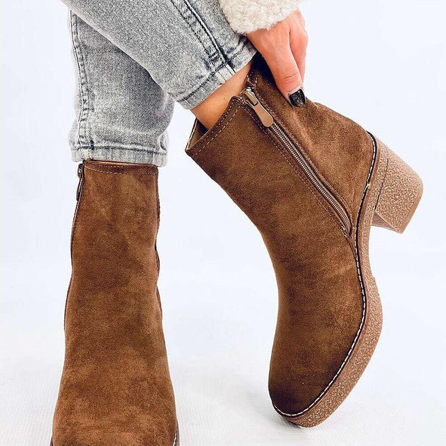 Heel boots model 202336