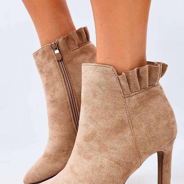 Heel boots model 202338