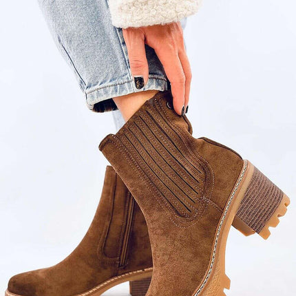 Heel boots model 202342