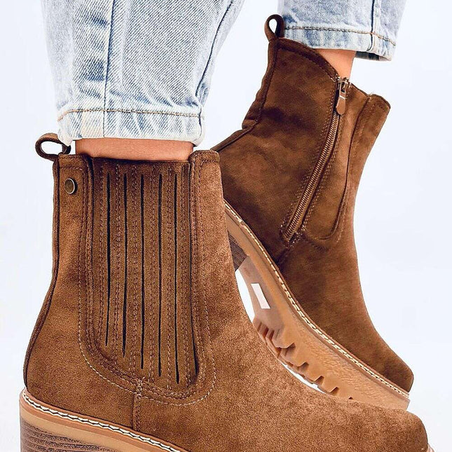 Heel boots model 202342