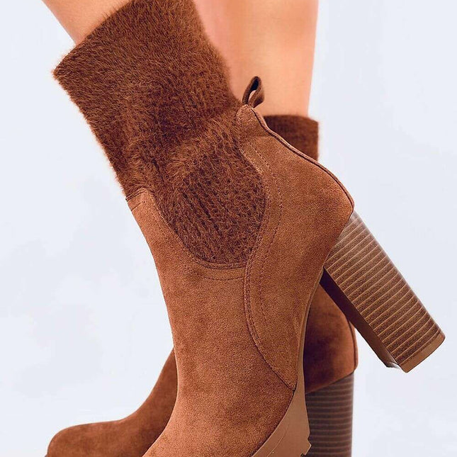 Heel boots model 202351