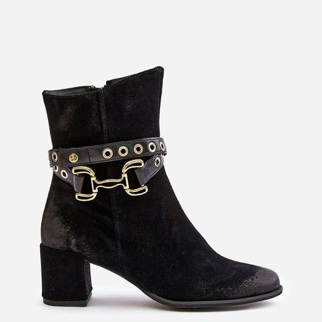 Heel boots model 202648