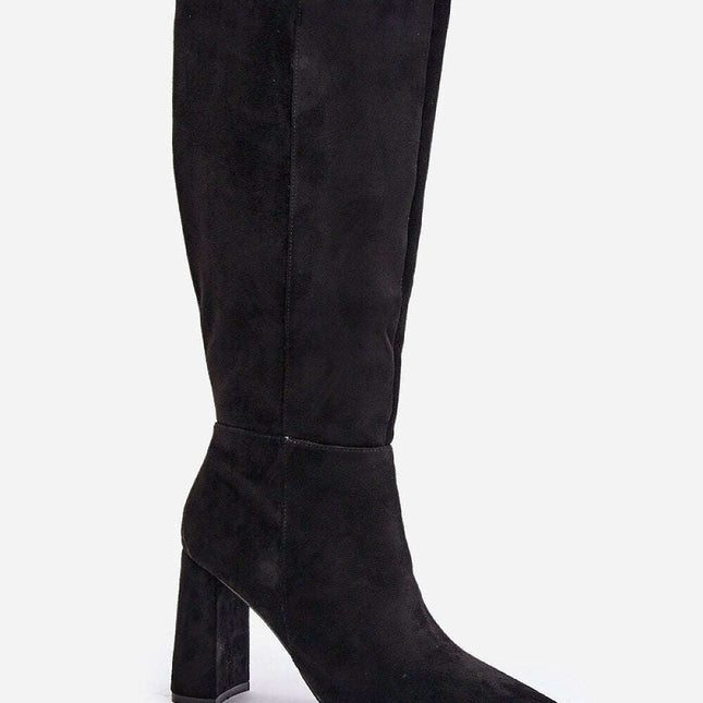 Heel boots model 202725