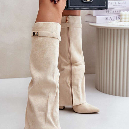 Heel boots model 202727