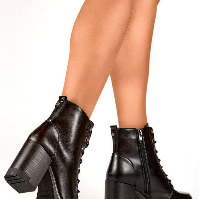 Heel boots model 202870