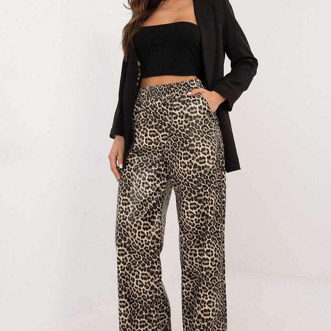 Women trousers model 202933
