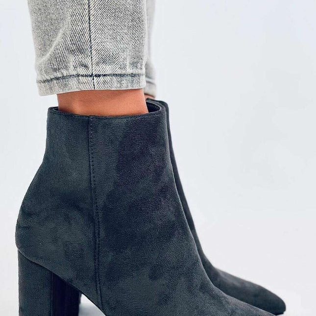 Heel boots model 203790