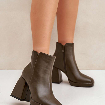 Heel boots model 204675