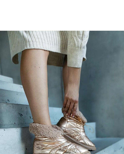 Snow boots model 204707