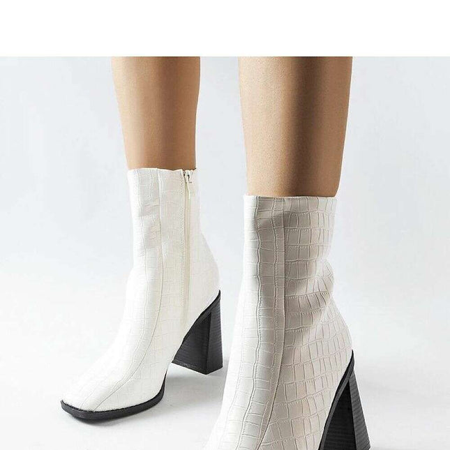 Heel boots model 204772