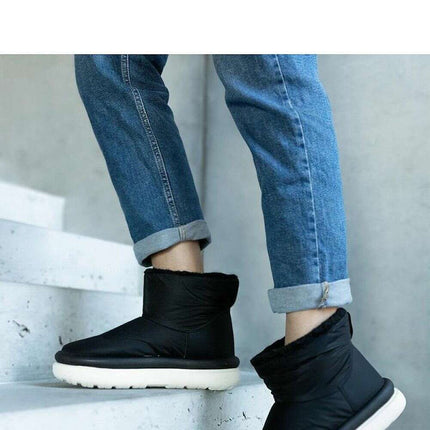 Snow boots model 204710