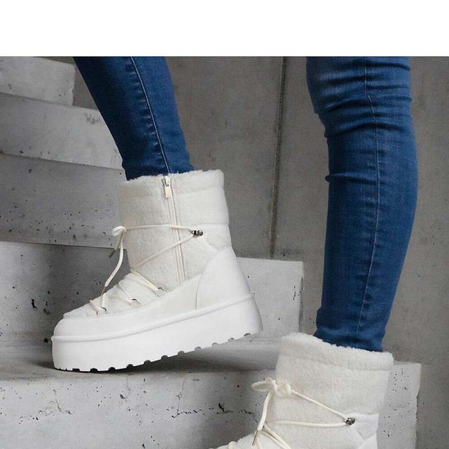 Snow boots model 205018