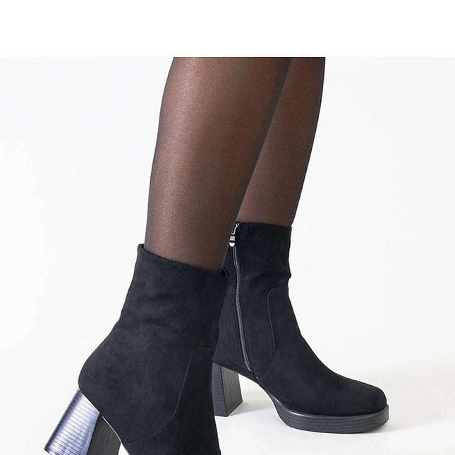 Heel boots model 205035