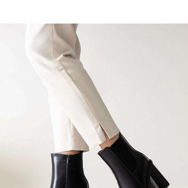 Heel boots model 205806