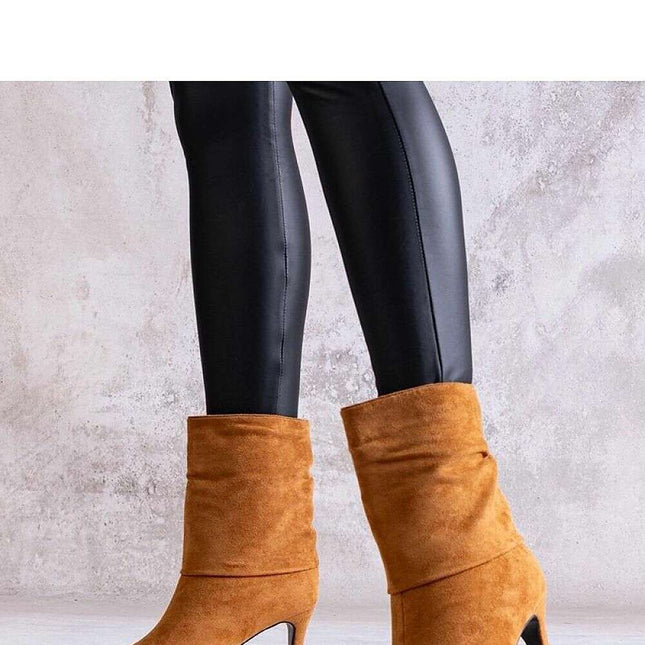 Heel boots model 205808
