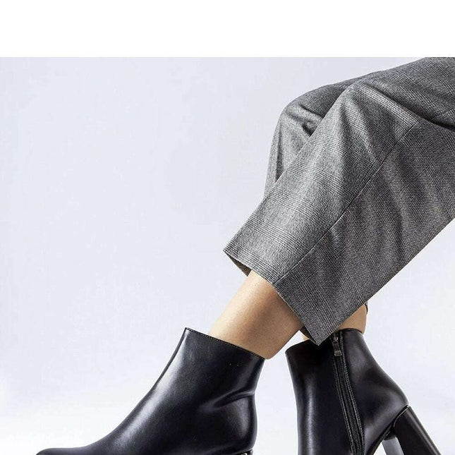 Heel boots model 205849