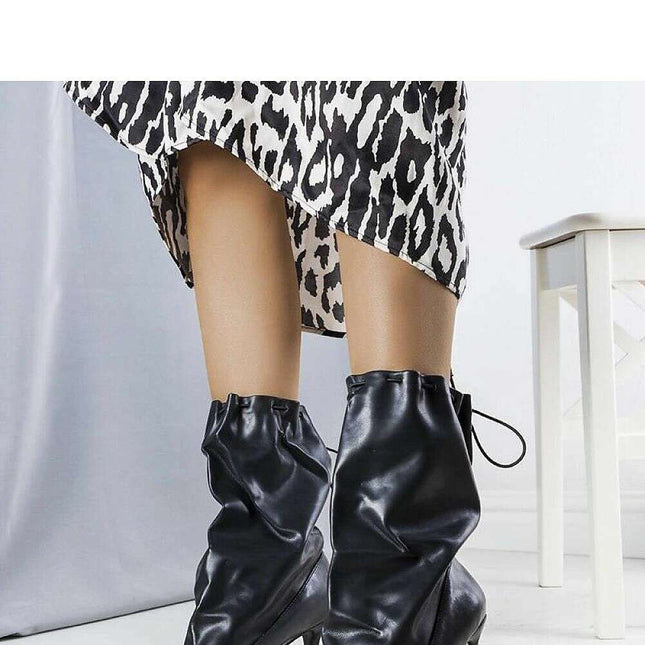 Heel boots model 205877