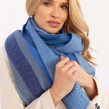 Shawl model 206037