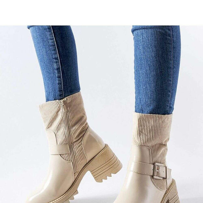 Heel boots model 206526