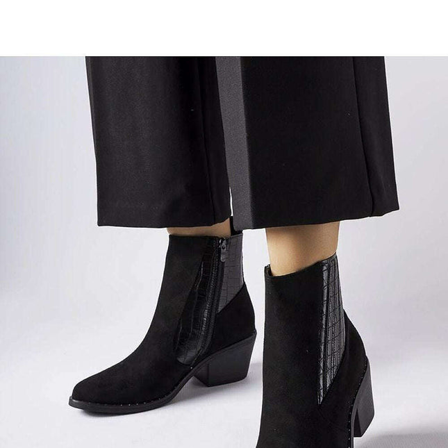 Heel boots model 206554