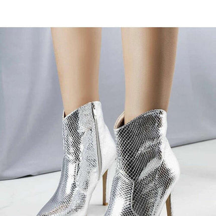Heel boots model 207039