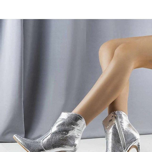 Heel boots model 207039