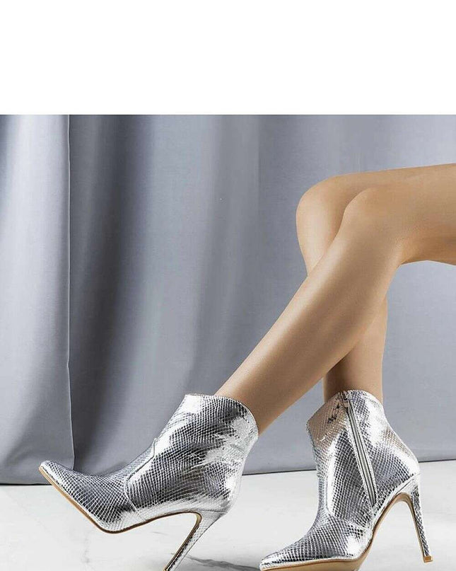Heel boots model 207039