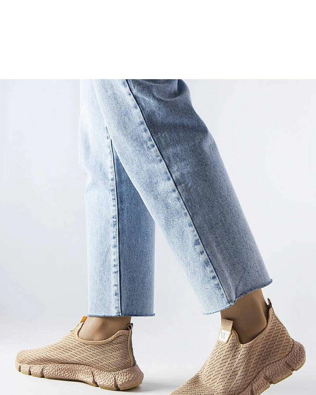 Sport Shoes model 207821