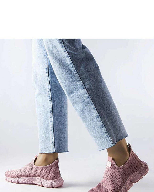 Sport Shoes model 207828