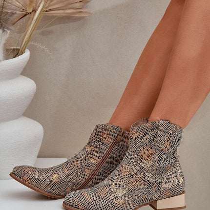 Heel boots model 208461