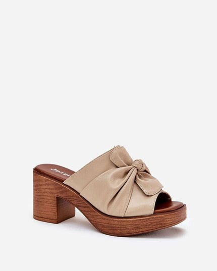 Flip-flops model 209935