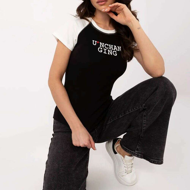 T-shirt model 210115