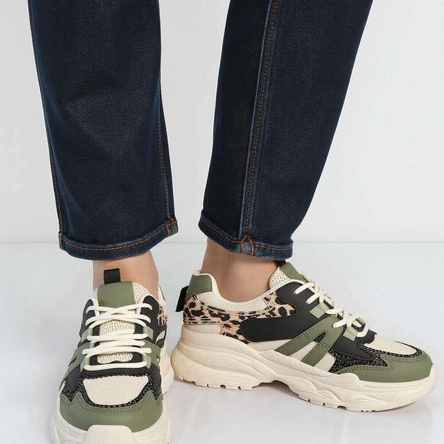 Sport Shoes model 210242