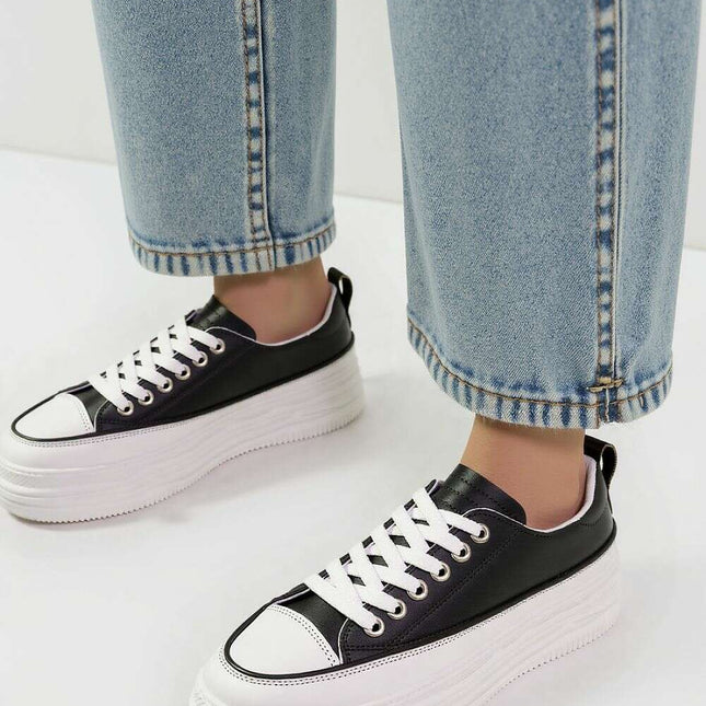 Sport Shoes model 210272