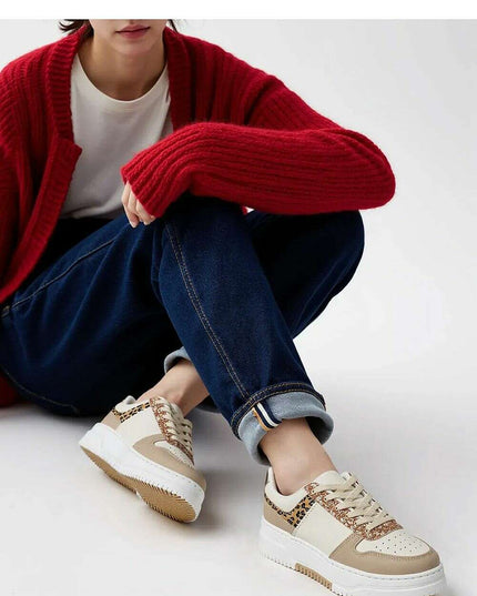 Sport Shoes model 210385