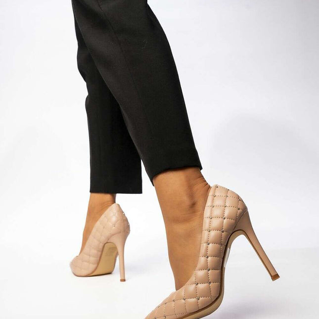 High heels model 210539