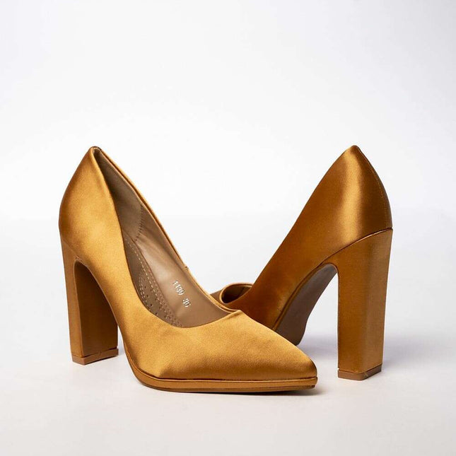 High heels model 210544