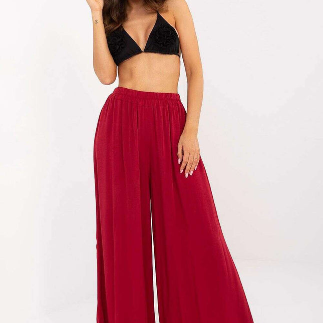 Women trousers model 210675