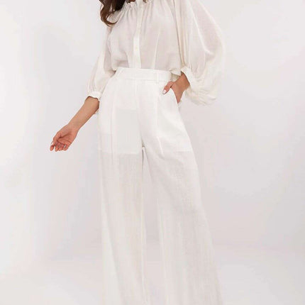 Women trousers model 210863