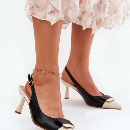 High heels model 211030