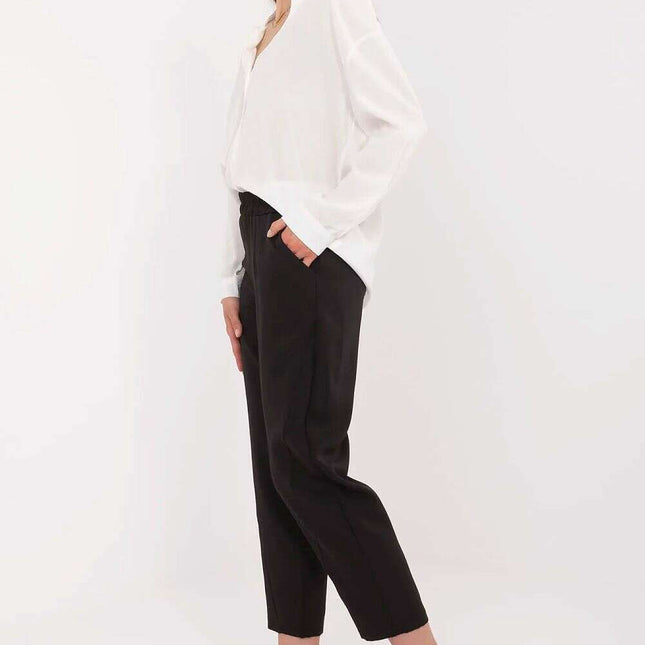 Women trousers model 212653